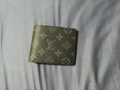 Louis Vuitton Design Leather Bifold Wallet LV Monogram Men • $120