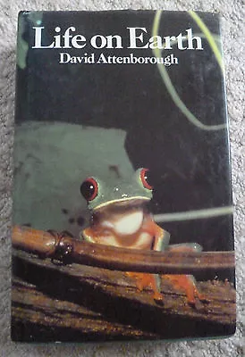 LIFE ON EARTH By DAVID ATTENBOROUGH (1980 Edition) • £6.25