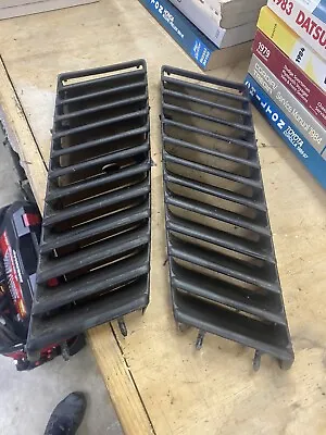 Pair Rear Side Vent Grill 80-91 Vanagon T3 Syncro Westfalia - 251 853 681 & 682 • $89