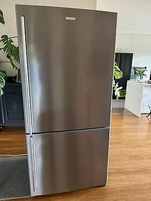 Electrolux Ebm5100Sc Bottom Mount Refrigerator • $450