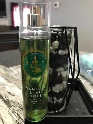 Bath & Body Works Vanilla Bean Noel Fragrance Body Spray Mist 8 Oz - Full • $14.99