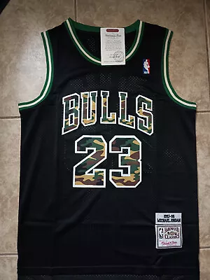 Michael Jordan Jersey Chicago Bulls Throwback Stitched Jersey US Seller • $52.99