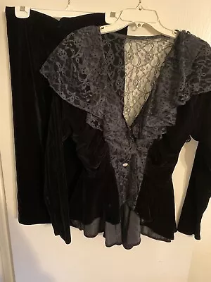 Velvet & Lace Suit Frederick Of Hollywood  • $59