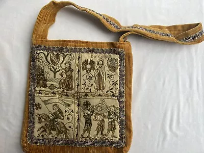 VTG Carpetbags Of America Purse Medieval Tapestry Gold Velvet • $29