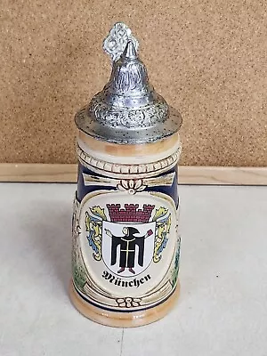 Small German Munchen Beer Stein Lidded • $15