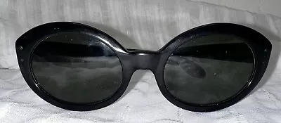 Vintage Women's Bausch & Lomb Ray Ban Bewitching Black Frame Sunglasses • $50.58