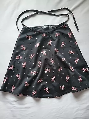 Missguided Mini Skirt - Black Floral - Uk 8 • £3