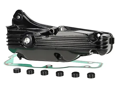 Vespa GTS 125 300 2019-24 Gloss Black Oil Sump Cover And Gasket Set • $195.74