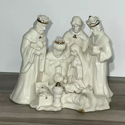 Mikasa Nativity Holy Family White And Gold Trim Christmas Holiday Baby Jesus • $29.95