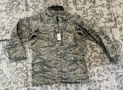 Military USAF Gore-Tex All Purpose Environmental Camouflage Parka Medium Regular • $49.99