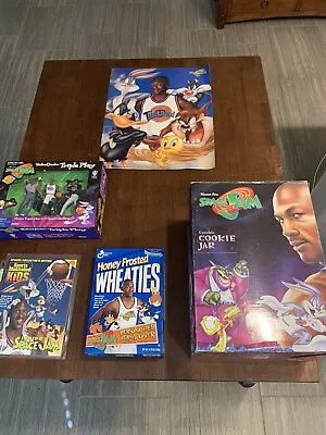 Vintage SPACE JAM Collection 1996 MICHAEL JORDAN Memorabilia • $75