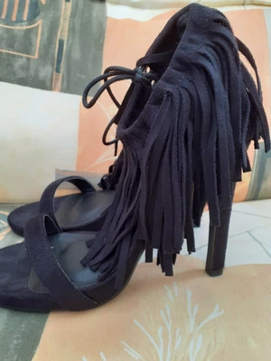 £4 • Buy Ladies Black Suedelike High Heel Open Toe Shoes With Frill Size 5 From Misguided