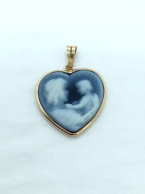 Estate 14K Yellow Gold Vintage Mother & Child Blue Cameo & Onyx Heart Pendant • $132.61