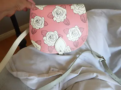 $34.99 • Buy Zatchels Pink/ White Rose Print  Leather Flap Style Small Crossbody Bag