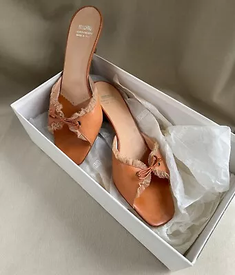 Vintage Moschino Kitten Heel Slides 38 Tan Leather Bow • $210