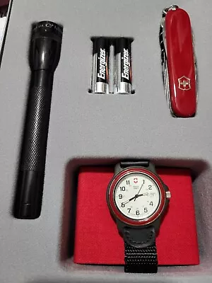 Victorinox 3.5 In Swiss Army Knife Swiss Army Watch And Mag Flashlight SET • $175