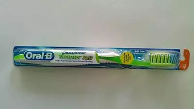 Oral-B CrossAction Vitalizer Plus Toothbrush Medium Regular • $3.99