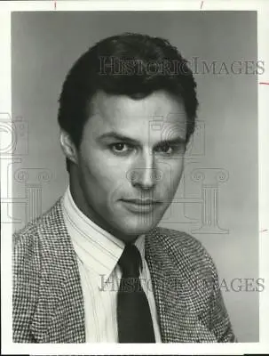 1983 Press Photo Actor Michael Nader On  Dynasty  TV Series - Sap74591 • $12.99