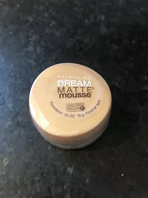 Maybelline New York Dream Matte Light Beige Medium 0 Mousse. • $10