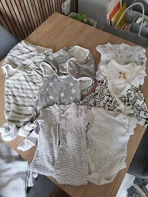 £8 • Buy Unisex Baby Clothes Bundle Size 0/3 Months
