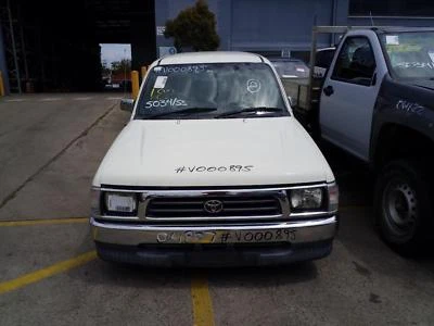 $15 • Buy Toyota Hilux 2001 Vehicle Wrecking Parts ## V000895 ##