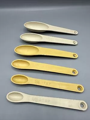 Vintage Foley Measuring Spoons 3 Yellow 3 Almond Mixed Set/6 USA • $9.99