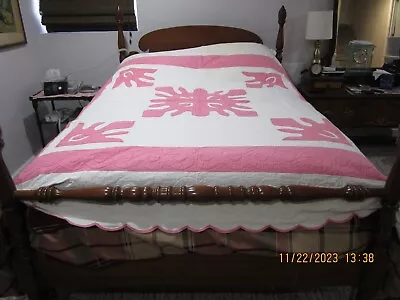 Vintage Pink And White  Hawaiian  Pattern Quilt 86 X80 Inches 11  Stiches /inch • $345