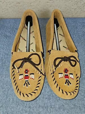 Minnetonka Women's Thunderbird Beaded Soft Sole Moccasins  Beige # 151 Size: 10M • $34.99