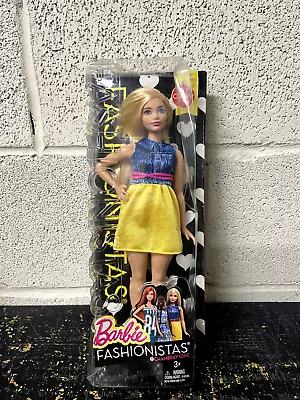 Barbie Fashionistas #22 Chambray Chic Curvy Doll - NEW DAMAGED BOX • $6.99