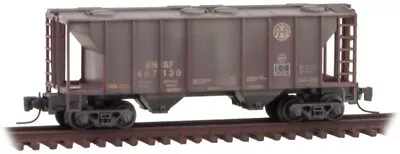 Micro-Trains MTL Z-Scale PS-2 2-Bay Covered Hopper BNSF #407130 Waethered • $23.89