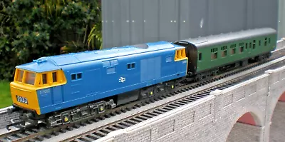 Triang Hornby R758 BR Blue Class 35 Hymek B-B Diesel Hydraulic Loco Working • £25.99