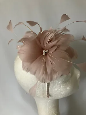 Nude Feather Fascinator For Races Proms  Weddings • £16