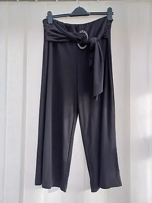 A Pair Of Womens Black Wide Leg Trousers Size Uk Large • £4