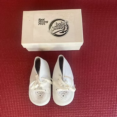 Vintage Bloser Baby Shoe Company Baby Shoes White Leather Size 2 In Original Box • $5.99