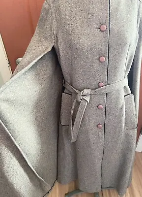 VINTAGE 60s Wool Cape Coat Grey Sidney Haber *RARE FIND* • $110