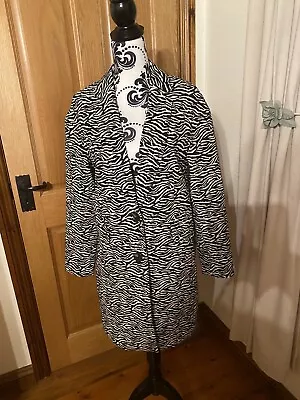 Ladies Black Mix Zebra Fitted Coat. Fit Size 8-10 Immaculate • £26