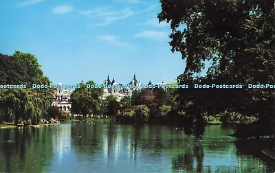 R705498 London. St. James Park. John Hinde • $17