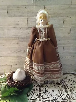 Antique Colonial Style Porcelain China Head Cloth Body Doll With Stand  • $28.95