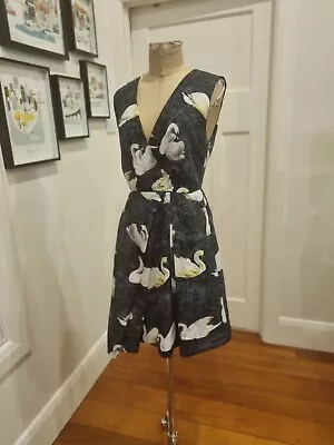 Alamode & Lulu Size 8 ? Vintage Style Black & White Swan Print Fit & Flare Dress • $45