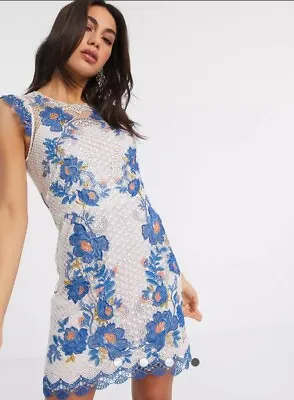 Karen Millen Floral Embroidered Dress In White Cream Blue Flowers UK 8 • £69.99