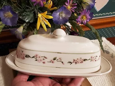 Martha Stewart MSE Hydrangea Ceramic Butter Dish 7.5 In. • $8.50