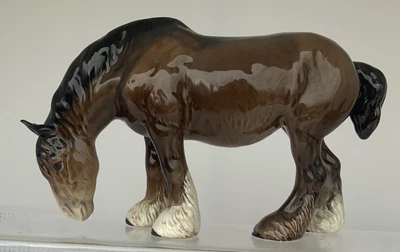 £35 • Buy Beautiful Beswick Horse - Shire Mare Grazing