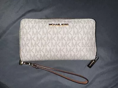 Michael Kors Women`s Phone Wallet - Vanilla/Brown-Pre-owned Very Good Condition • $50