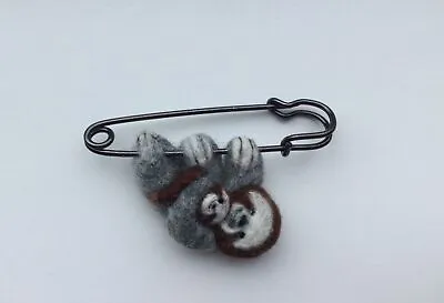 Handmade Needle Felted Sloth And Baby Brooch • £12