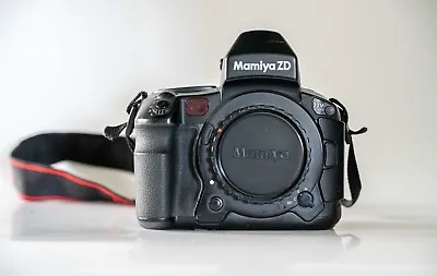 Mamiya ZD 22MP Digital SLR Camera Lens F2.8 Zoom 55-110 • $3500