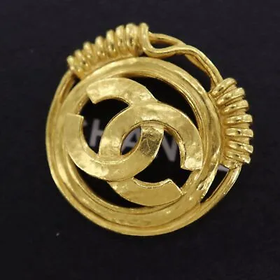 CHANEL CC Logos Round Used Pin Brooch Gold Plated 94P France Vintage #BR489 S • $985.55