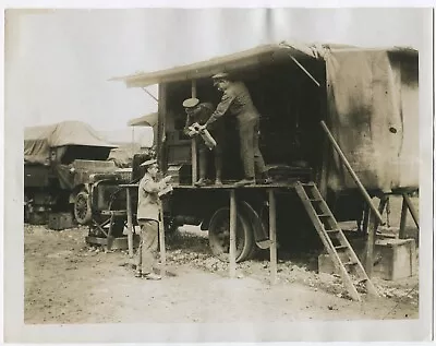 BRITISH A.S.C. DELIVERING MAIL. WWI.  (8x10 REPRINT) • $39.89