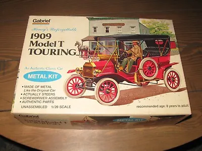 HUBLEY GABRIEL 1909 MODEL T TOURING 1/20 METAL CAR MODEL KIT 100% Complete • $59.99