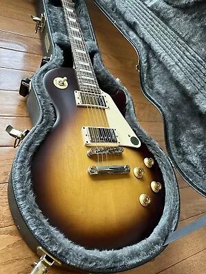 2022 Gibson Les Paul Tribute - Tobacco Sunburst • $999