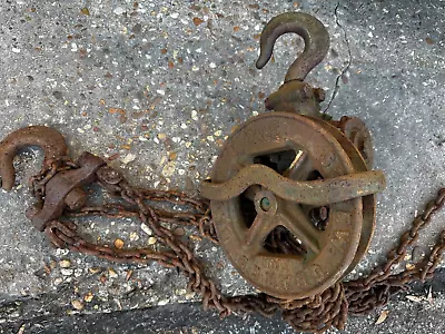 Vintage Yale & Towne 1 Ton Block N Tackle Chain Hoist Screw Geared Block • $299.99